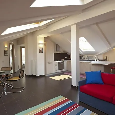 公寓 Incantevole Mansarda Al Centro Storico *