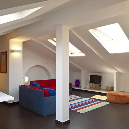 Incantevole Mansarda Al Centro Storico 公寓