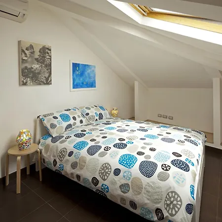 公寓 Incantevole Mansarda Al Centro Storico 那不勒斯