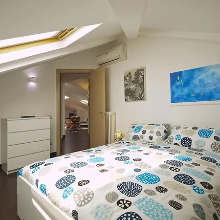 Incantevole Mansarda Al Centro Storico