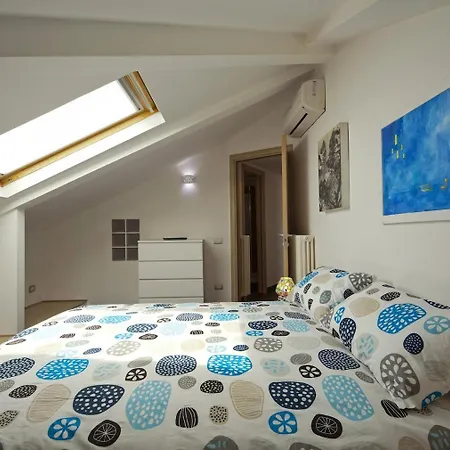 公寓 Incantevole Mansarda Al Centro Storico *