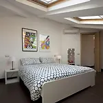 Incantevole Mansarda Al Centro Storico نابولي