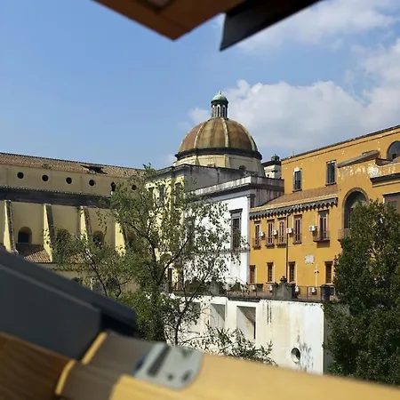 Incantevole Mansarda Al Centro Storico شقة نابولي